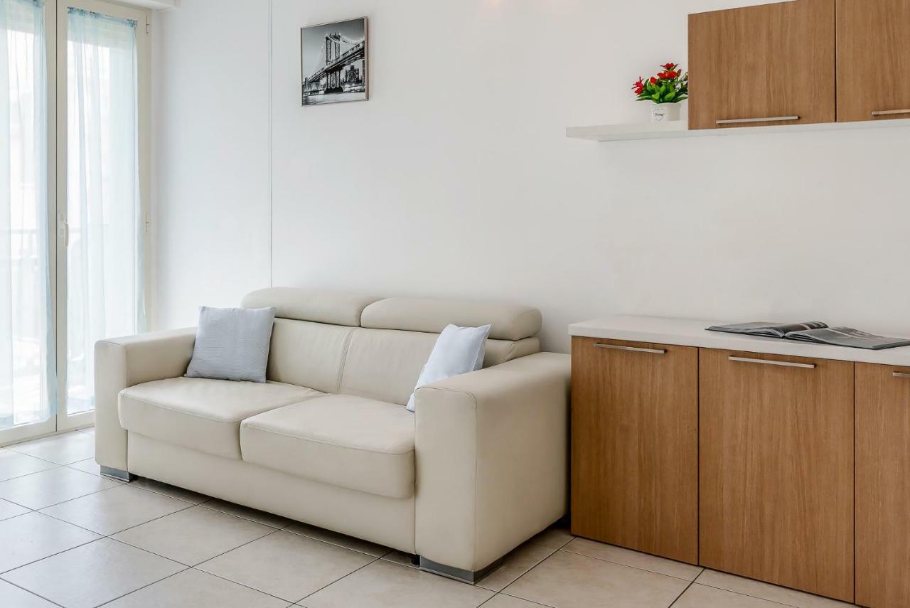 Residence Acqua Suite Marina Rimini Dış mekan fotoğraf