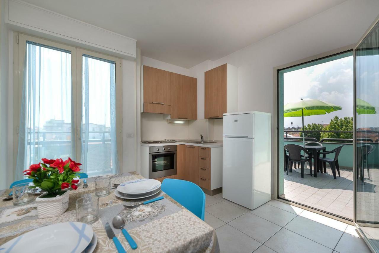 Residence Acqua Suite Marina Rimini Dış mekan fotoğraf